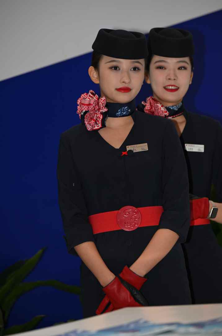 9807-qul542cm4c4.jpg