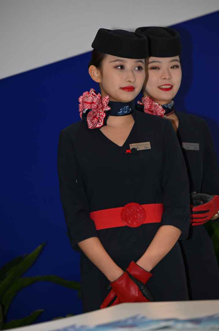 9807-4vrcjs4jzjk.jpg