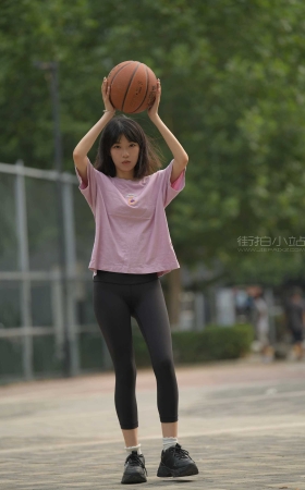 [一始专区] 黑色瑜伽篮球课女孩 【图片➕视频】<font color=red> [10P]</font>