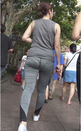 紧身裤妹子