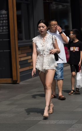 微胖的美女
