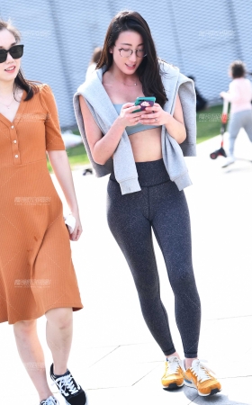 烟灰色 [21P]