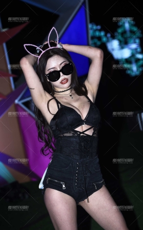狂欢之夜 [18P]