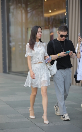 看着很舒服的淑女