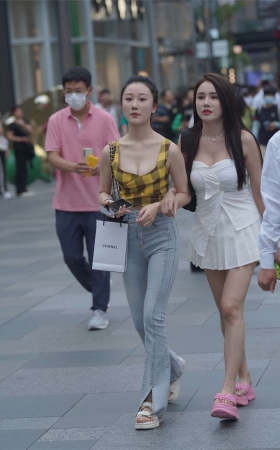 百搭喇叭牛仔裤