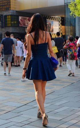 时尚性感的长腿美女