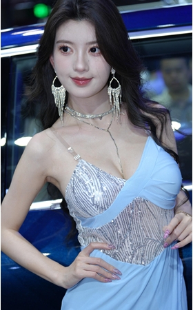 吊带长裙车模美女(111P)