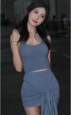长腿气质蓝色包臀美女(96P)
