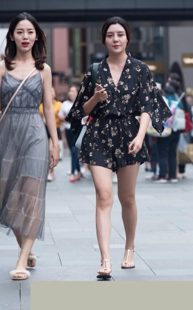 搭讪长腿小姐姐3A610[692M]