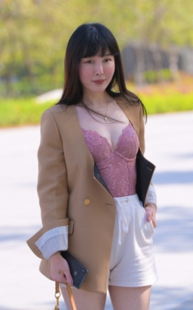性感的贵妇~