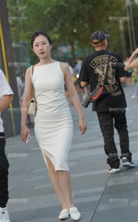 白裙美女 [17P]