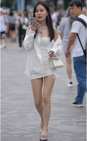 发语音的漂亮小姐姐(31P)
