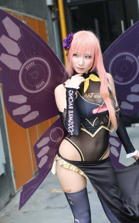 [辉辉赛贴]高叉蝴蝶coser [17P]