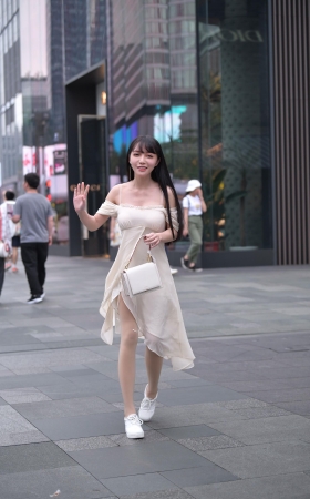 白色连衣裙极品女神