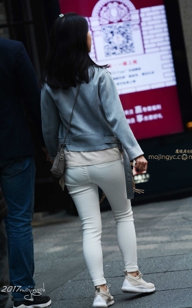 咔喳赛6  紧身白裤有点透 （13p） [13P]