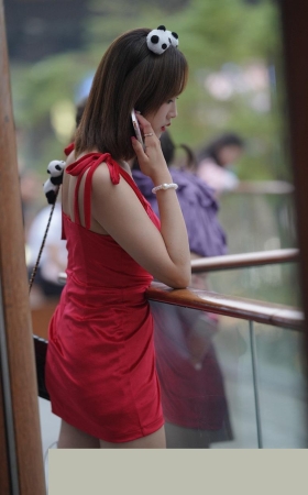红裙小美女3A8372[5.56G]