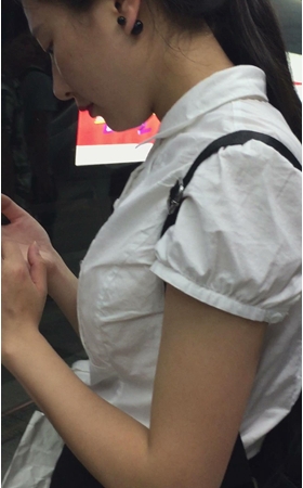 地铁站拍摄OL职业装美女