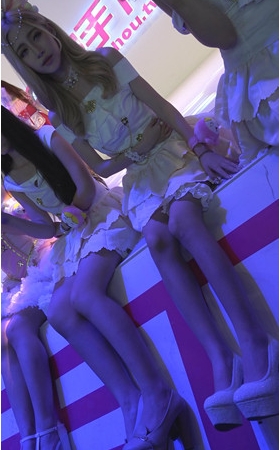 漂亮的模特美腿美女