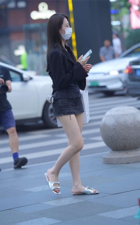 美腿小姐姐