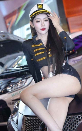 迷人杨雨晴儿 [109P3V-4.94GB]