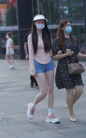 美腿少妇