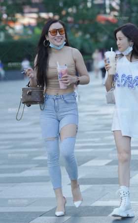 紧牛长腿 [16P]