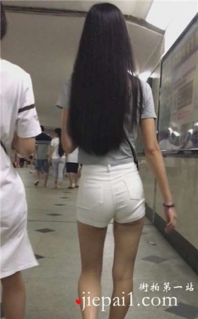 一路跟着身材劲爆的圆臀直发女 [1.08 GB]