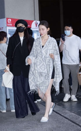 超美高跟抹胸裙