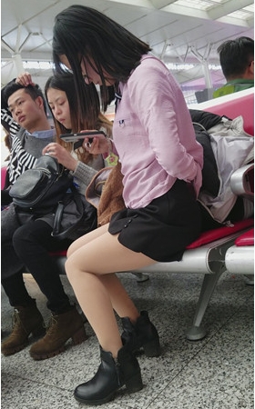 肉丝眼镜妹子