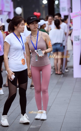 极致紧身粉色瑜伽裤 [15P]