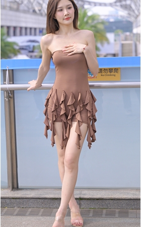 性感的紧身连体衣美女(384P)