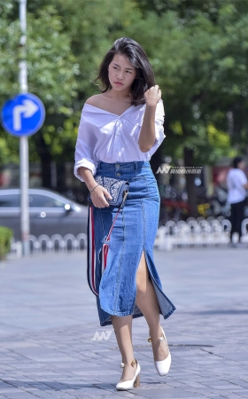美女凹凸有致性感吸晴 [16P]