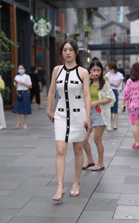 小香风白色连衣裙