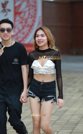 敢这样穿的妹子不多 [17P]