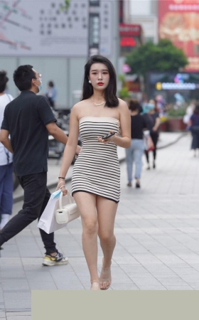 抹兄包屯裙美女3A8427[3.03G]