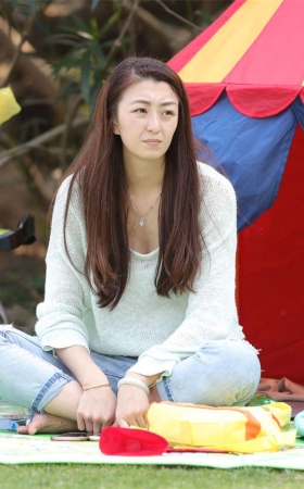 No1701 完美无缺的女神足从白袜中脱出，谁还可以心静如水 第2套
