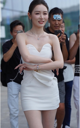 白裙美女(148P)