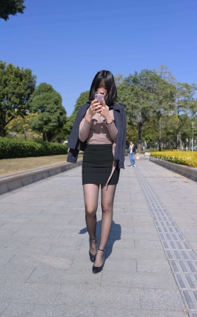 黑丝包臀裙美女 【套图+视频】<font color=red> [10P]</font>