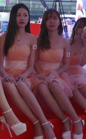 高跟鞋美腿公主裙showgirl