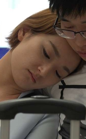 4K 短裙美腿街拍美女 [1.89 GB/MP4]