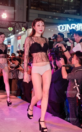 2019内衣展之内裤秀01 [12P]
