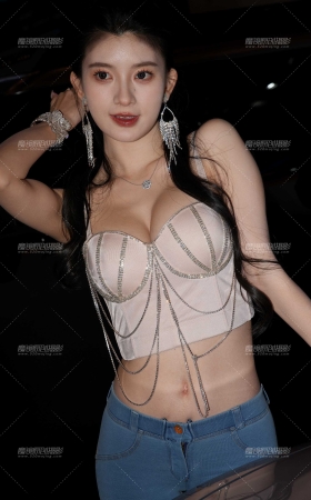 牛仔小蜜桃（6K） [35P]