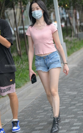 可爱邻家小妹 [18P]
