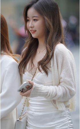 白皙小美女(104P)