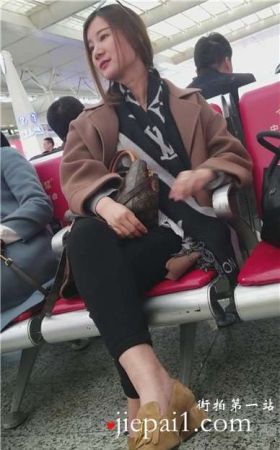 4k-性感美腿头戴墨镜颜值爆表美女姐姐