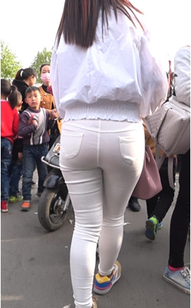丰腴白裤