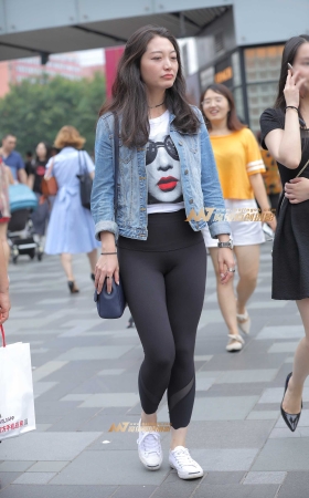 哟，牛仔衫搭配健美裤MM [18P]