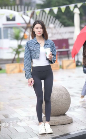 一始街拍作品  黑色瑜伽裤美女 [597P7V-21.8GB]