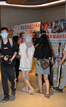 美腿短裙