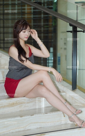 甜美女孩 [20P]